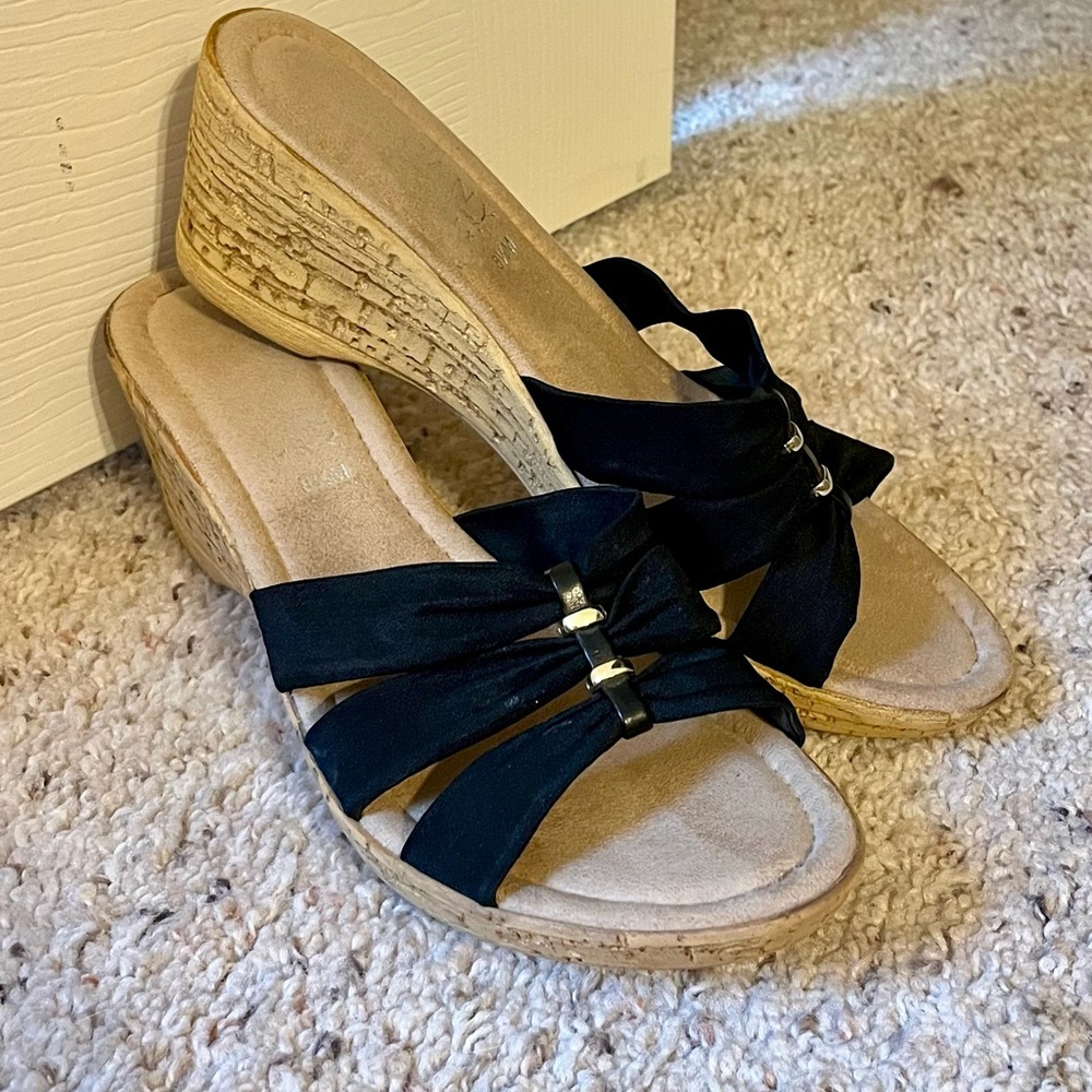 Women’s Black Tuscany Wedge Sandals